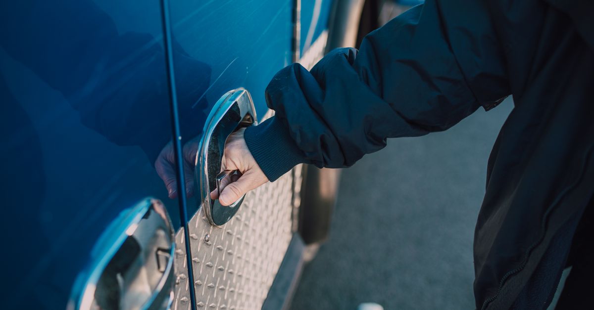 Storefront Door Lock Repair — Jamaica Locksmith Queens